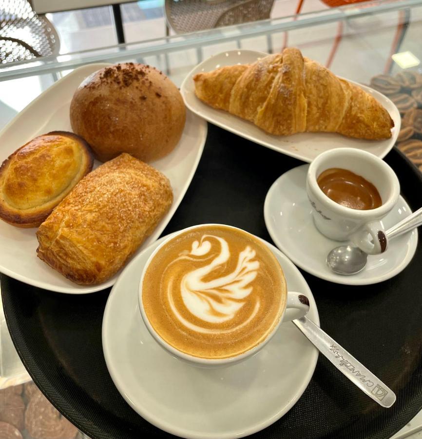 Dimora Giusti Bed & Breakfast Lecce Dış mekan fotoğraf