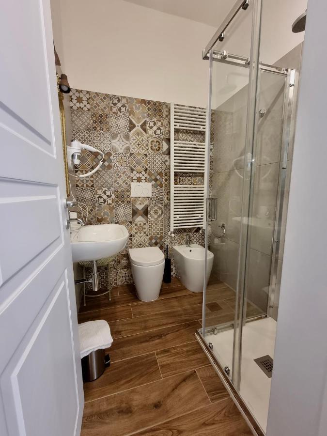 Dimora Giusti Bed & Breakfast Lecce Dış mekan fotoğraf