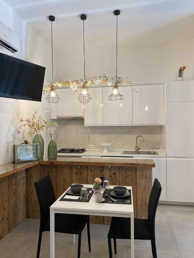 Dimora Giusti Bed & Breakfast Lecce Dış mekan fotoğraf